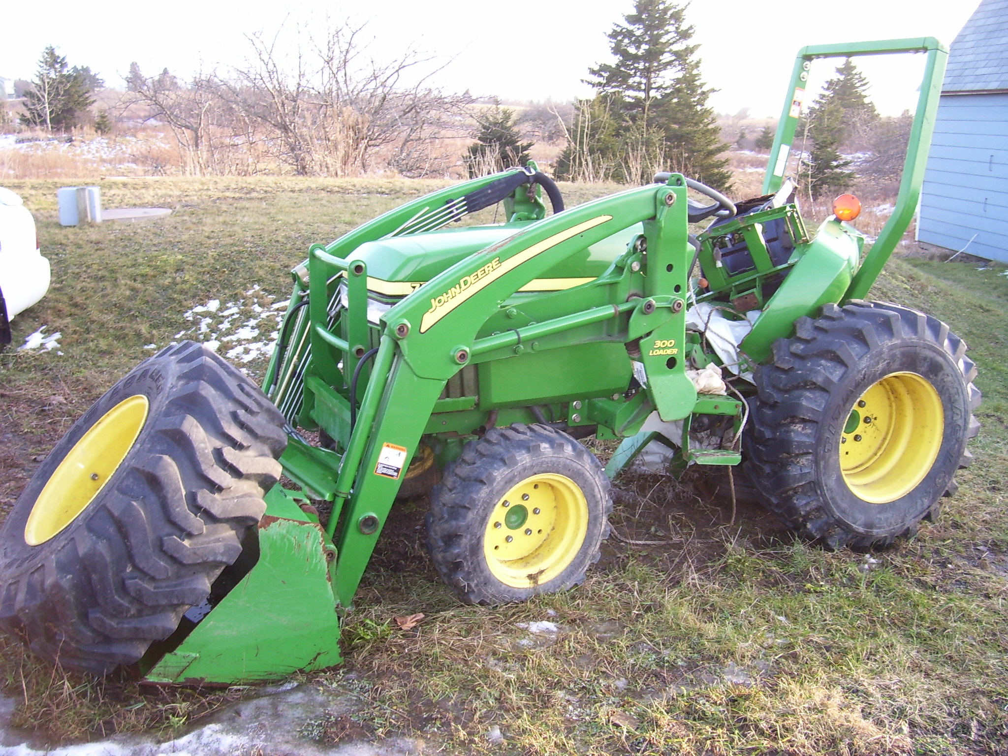 06 JOHN DEERE